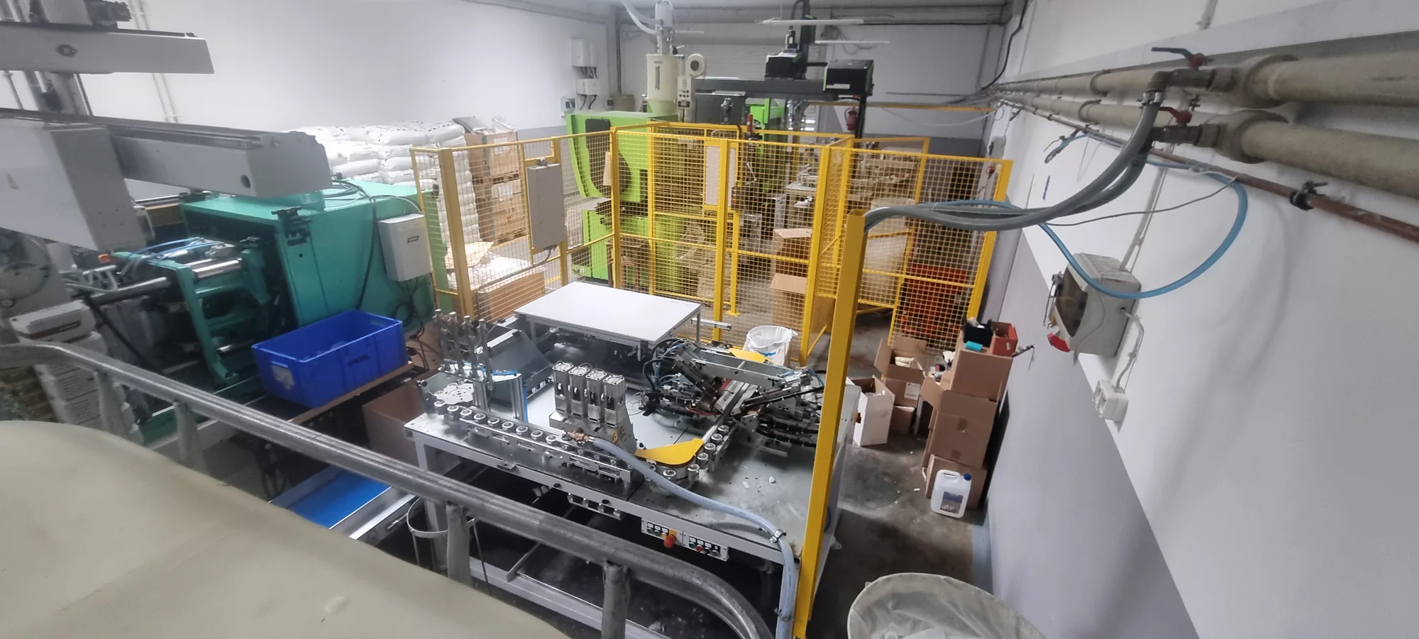 Stanowisko produkcyjne — AMR Controls